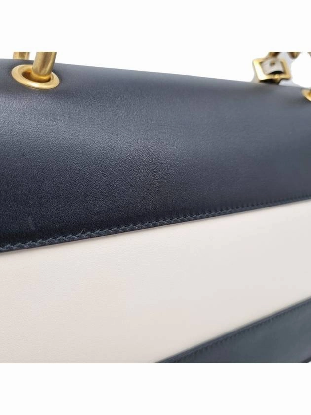 476542 Queen Margaret black white shoulder bag