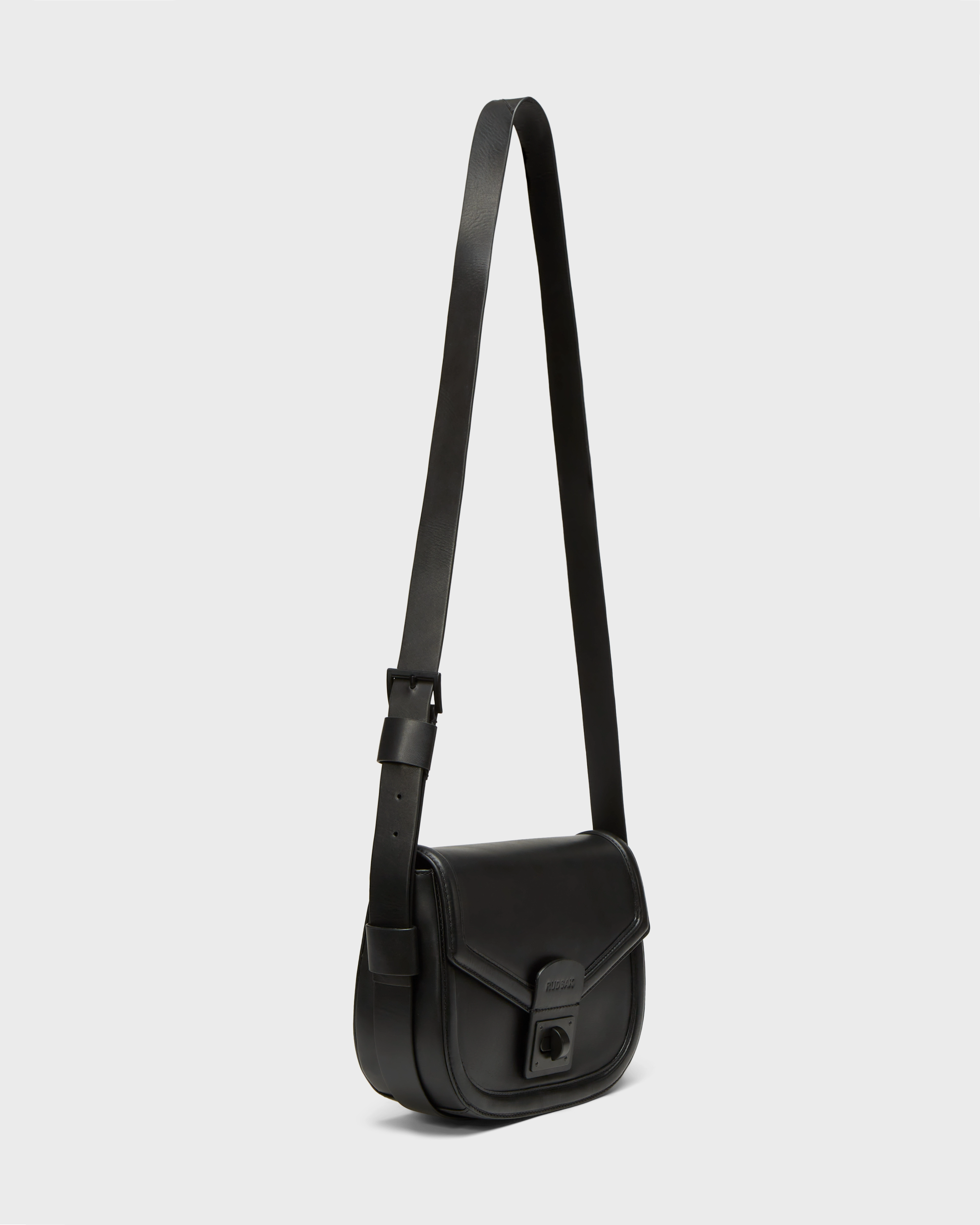 ALORA - 8324506 Black