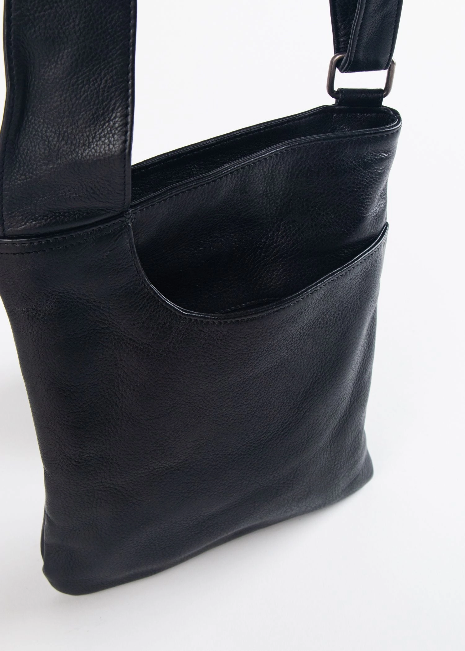ATHENA CROSSBODY