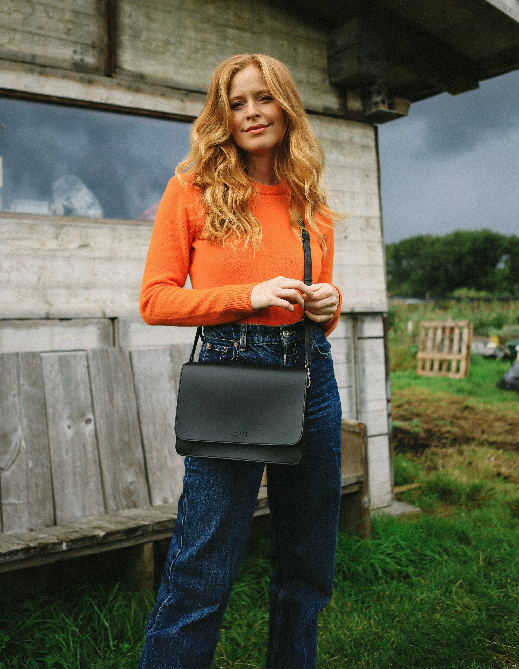 Audrey Apple Leather Vegan Crossbody | Black