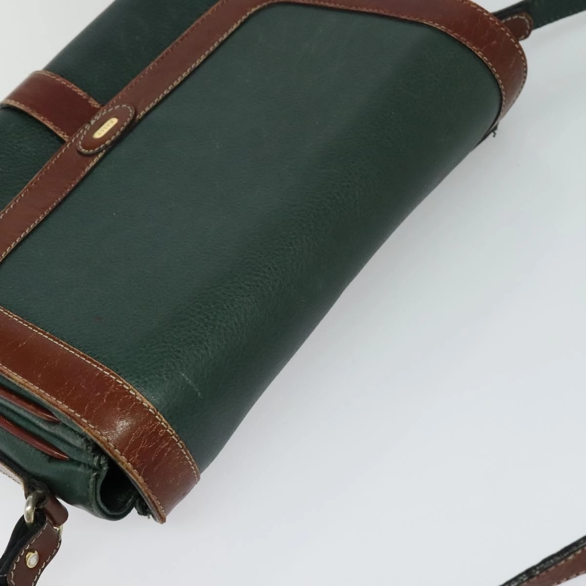 Bally Leather Shoulder Bag (Pre-Owned)