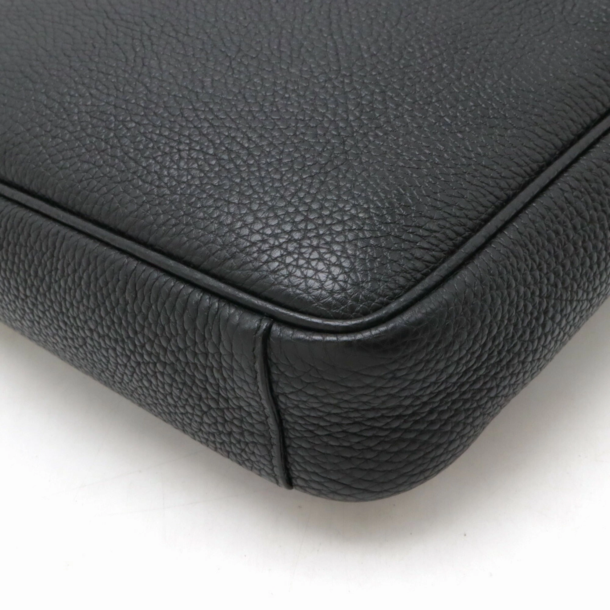 Bally  Leather Shoulder Bag (Pre-Owned)