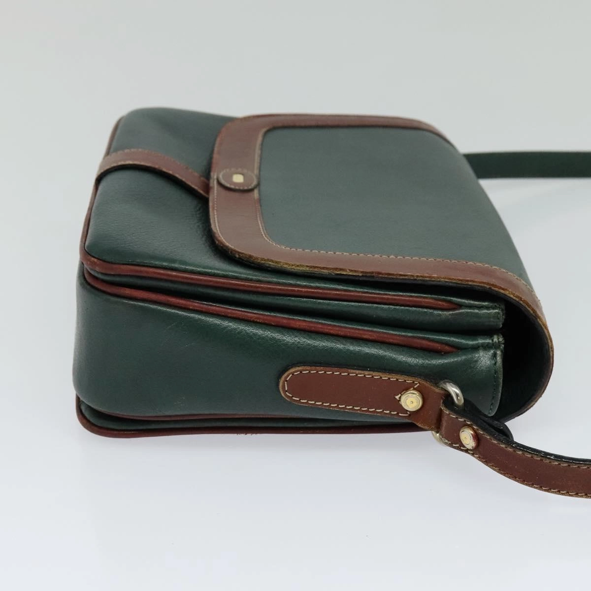 Bally Leather Shoulder Bag (Pre-Owned)