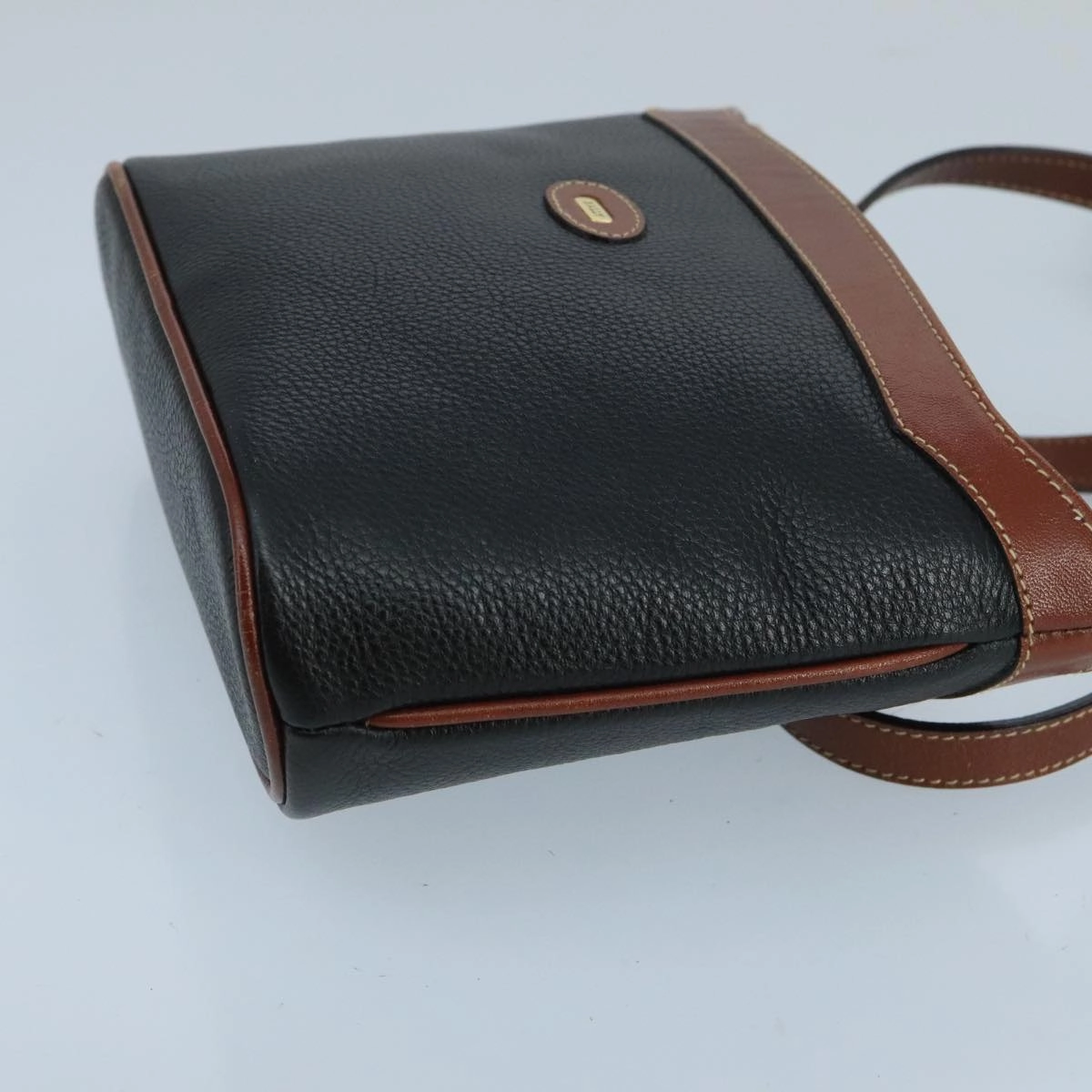 Bally  Leather Shoulder Bag (Pre-Owned)