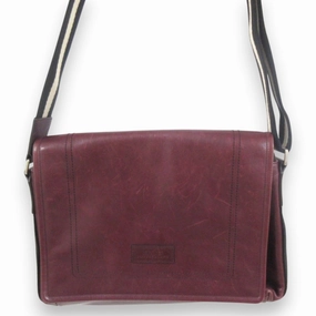 Bally Shoulder Bag (Pre-Owned)