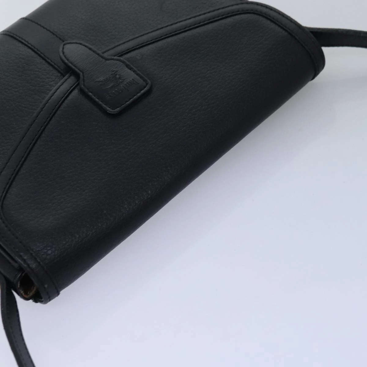 Burberry  Leather Shoulder Bag (Pre-Owned)