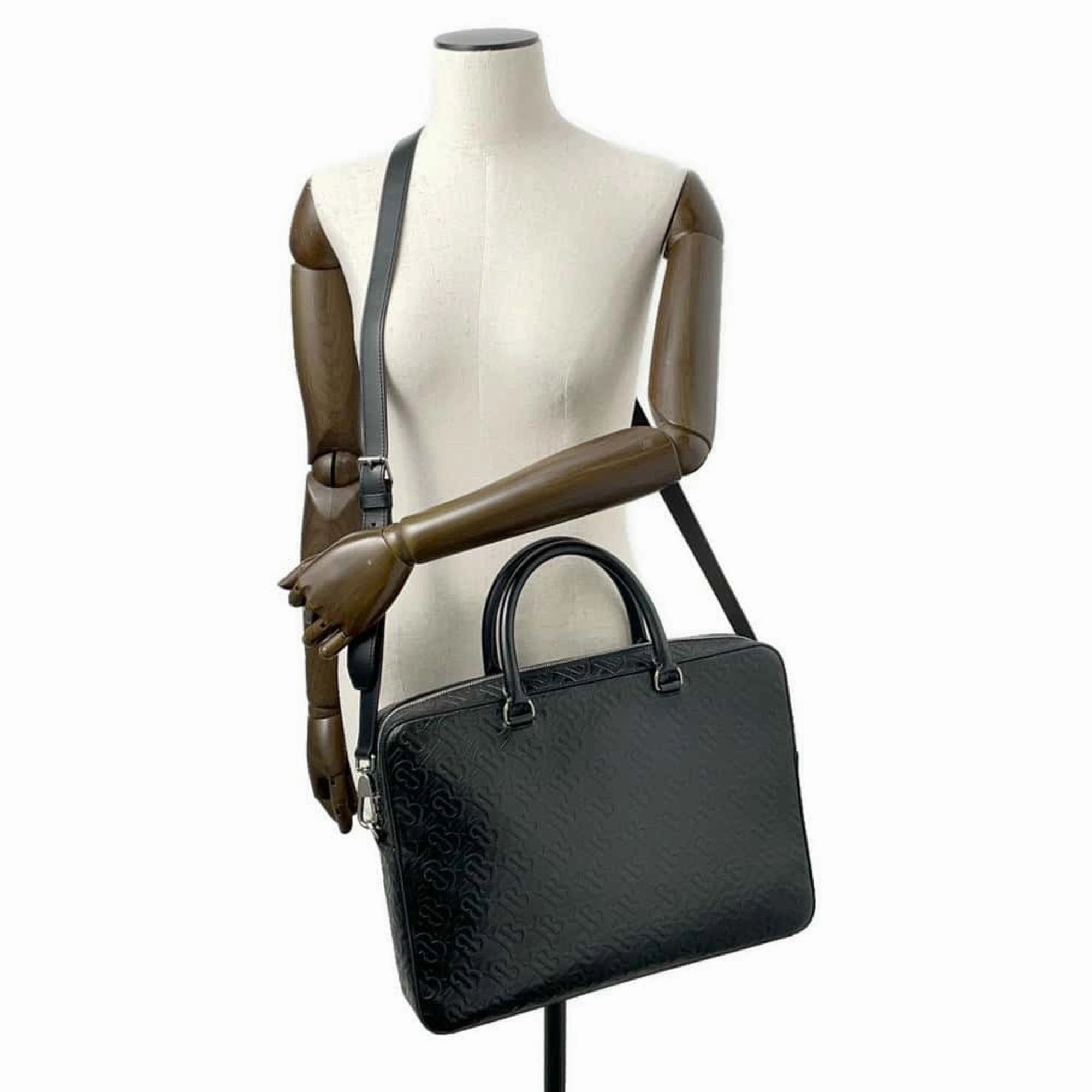 Burberry Leather Shoulder Bag (Pre-Owned)