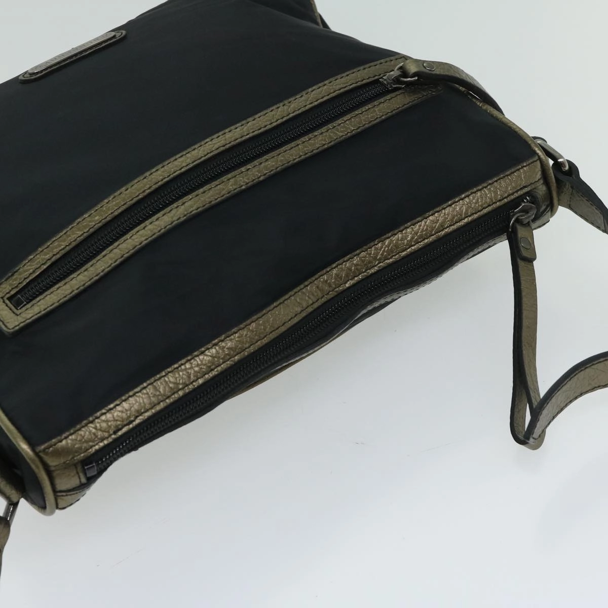 Burberry  Synthetic Shoulder Bag (Pre-Owned)