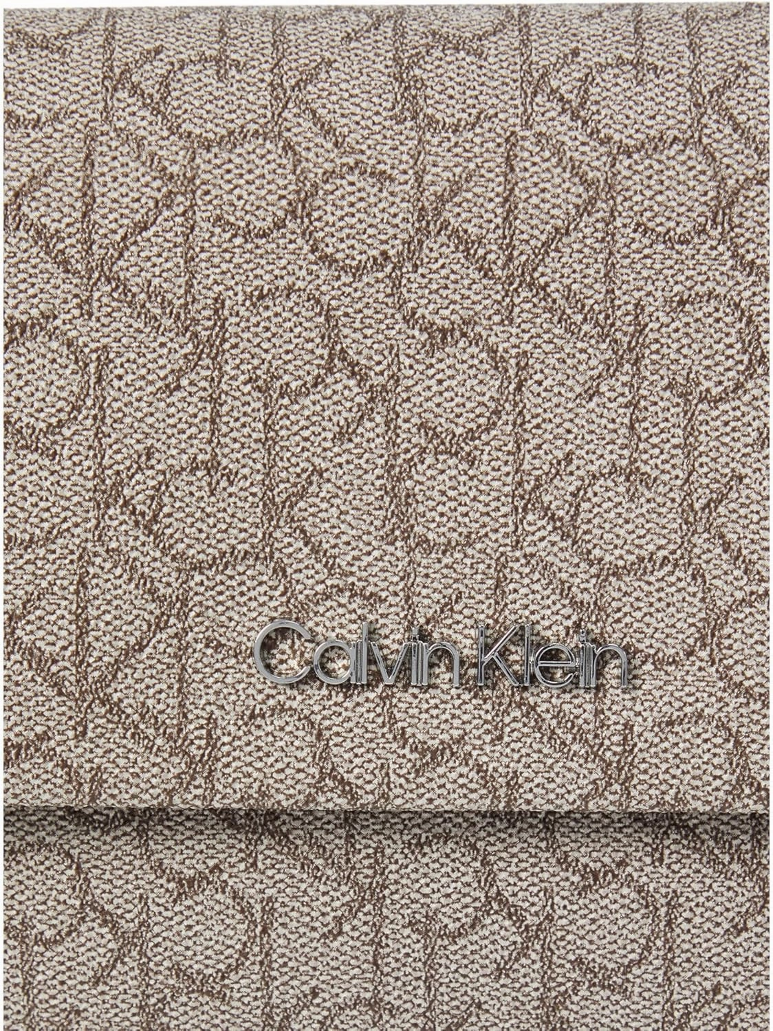 Calvin Klein Key Item Signature Crossbody