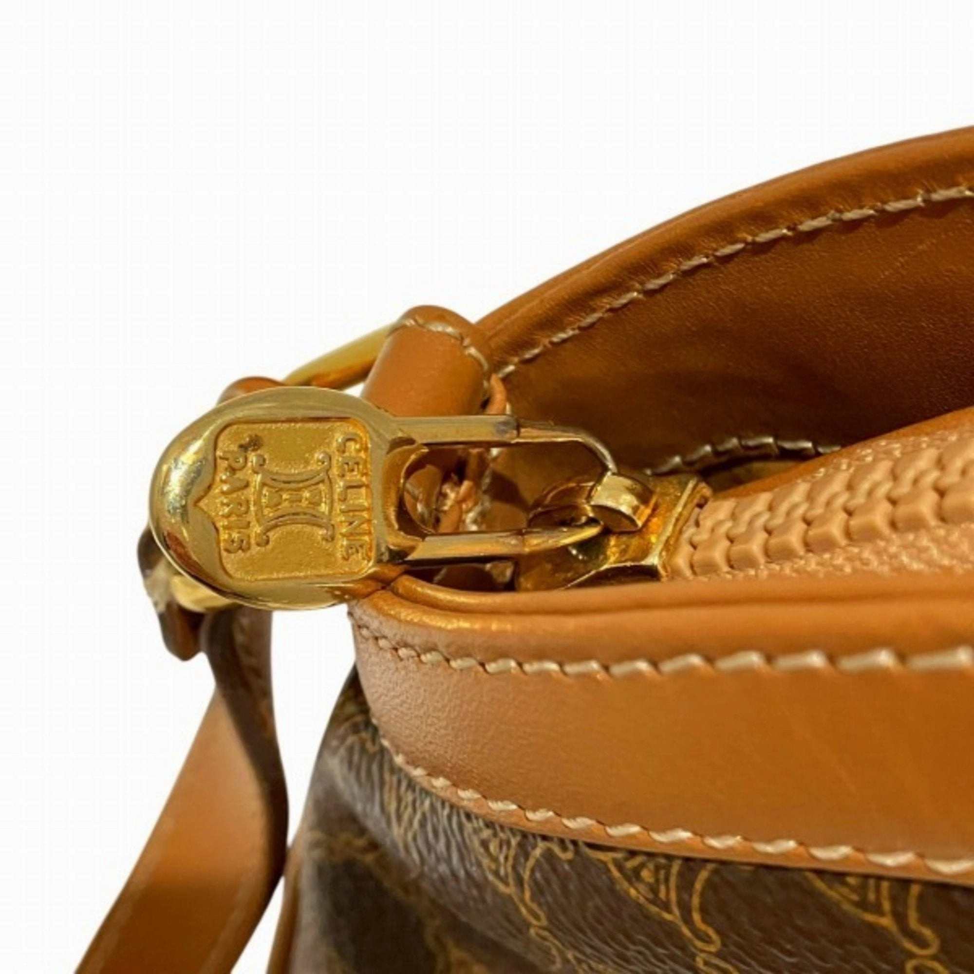 Celine Pvc Leather Shoulder Bag (Pre-Owned)