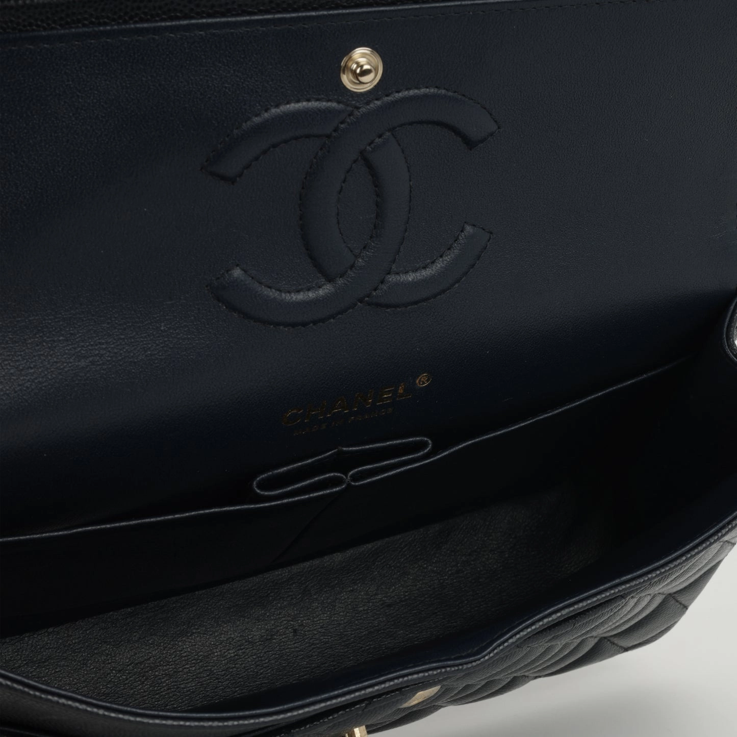 Chanel - Medium Classic Flap - Midnight Blue Quilted Caviar CGHW - 2018 - Pre-Loved