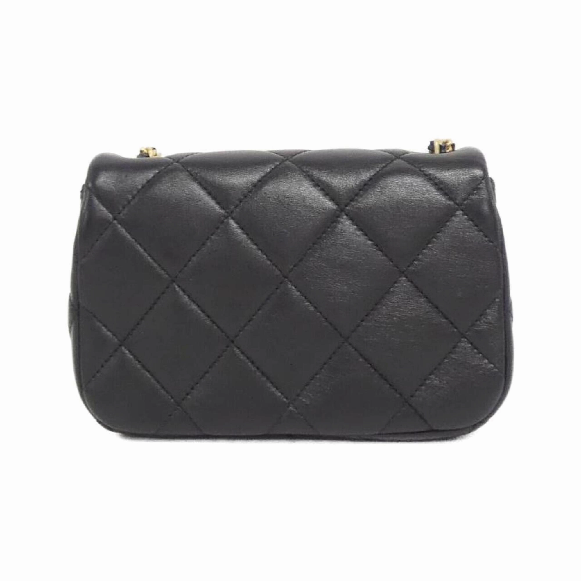 Chanel Artificial ivory Leather Shoulder Bag (Pre-Owned)