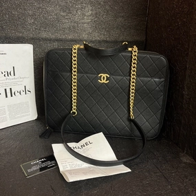 Chanel Black Gold Quilted Leather Shoulder Bag Medium