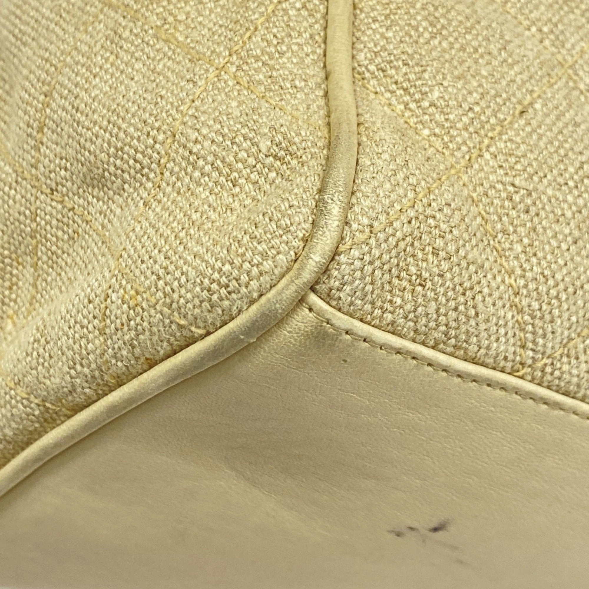 Chanel Canvas Tote Bag (Pre-Owned)