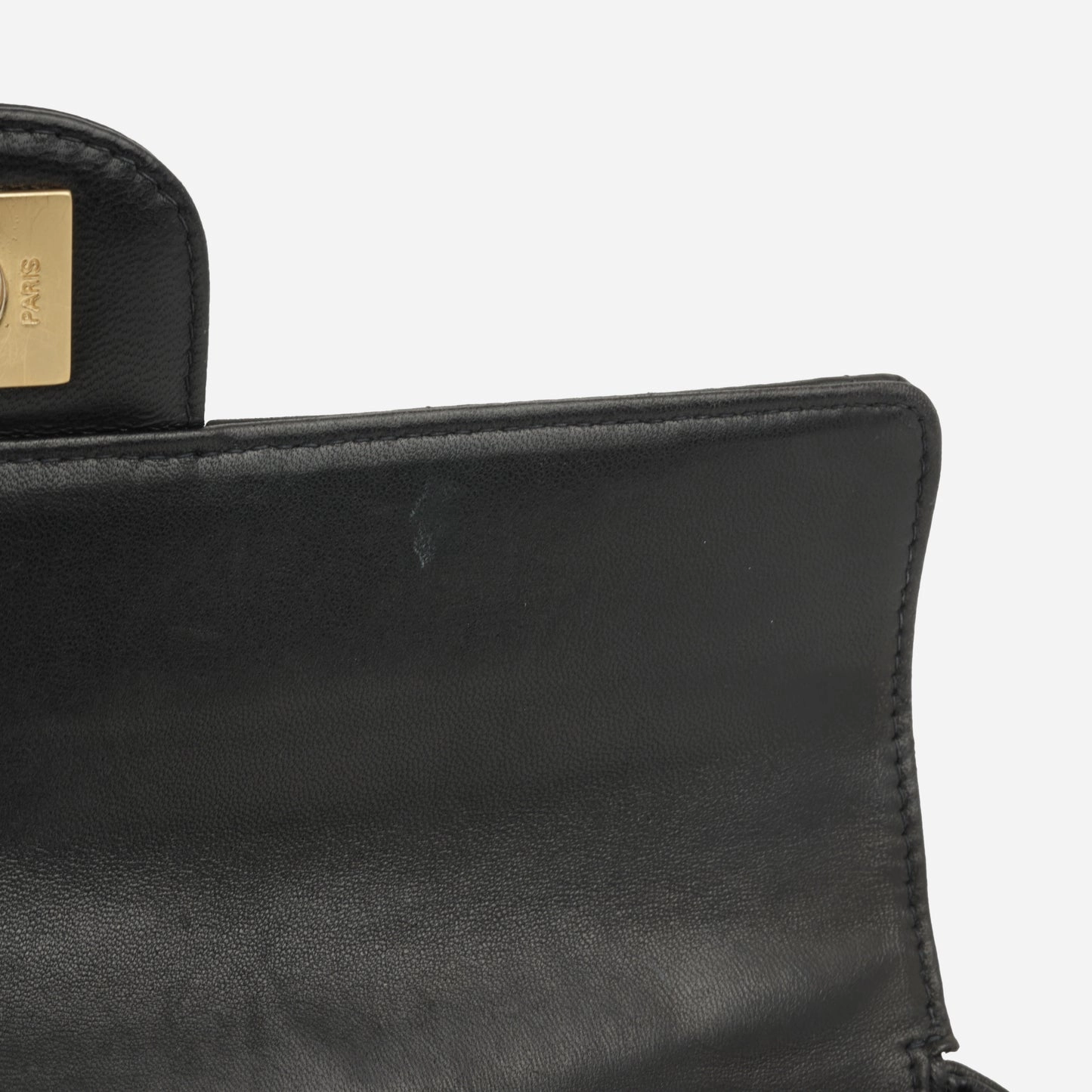 Chanel Chanel - Vintage East-West Chocolate Bar - Black Lambskin CGHW - Pre-Loved