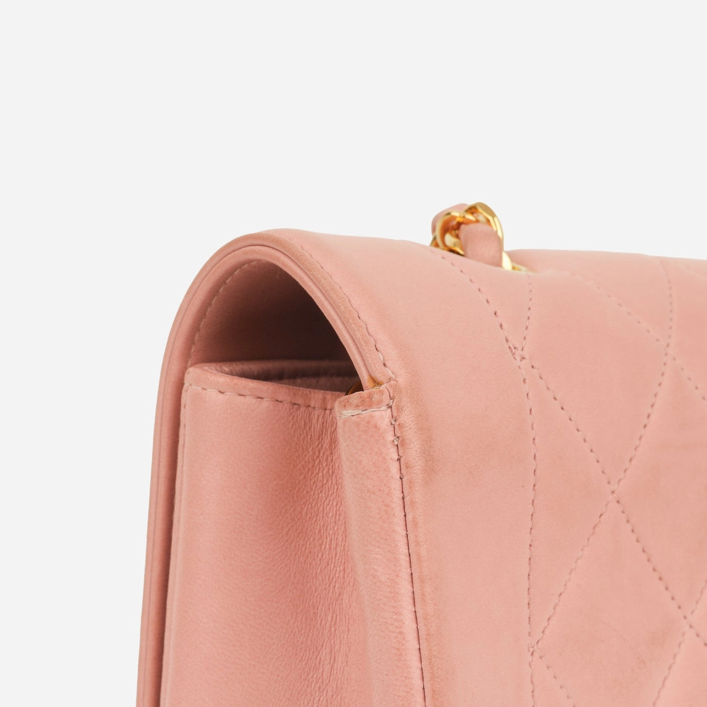 Chanel Chanel - Vintage Small Diana Flap - Light Pink Lambskin GHW