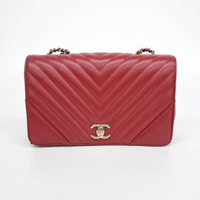 Chanel Chevron Chain Shoulder Bag (10019827)