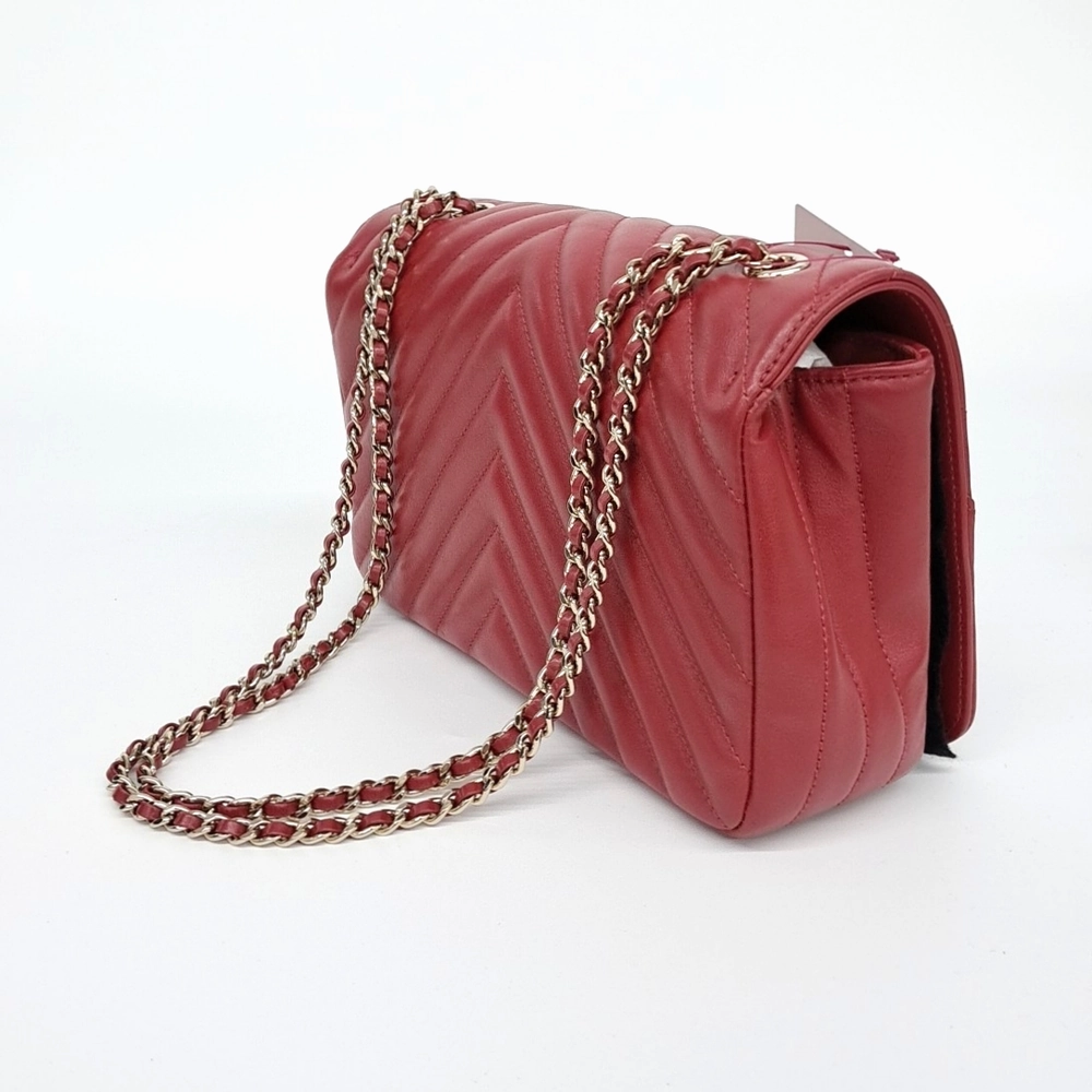 Chanel Chevron Chain Shoulder Bag (10019827)