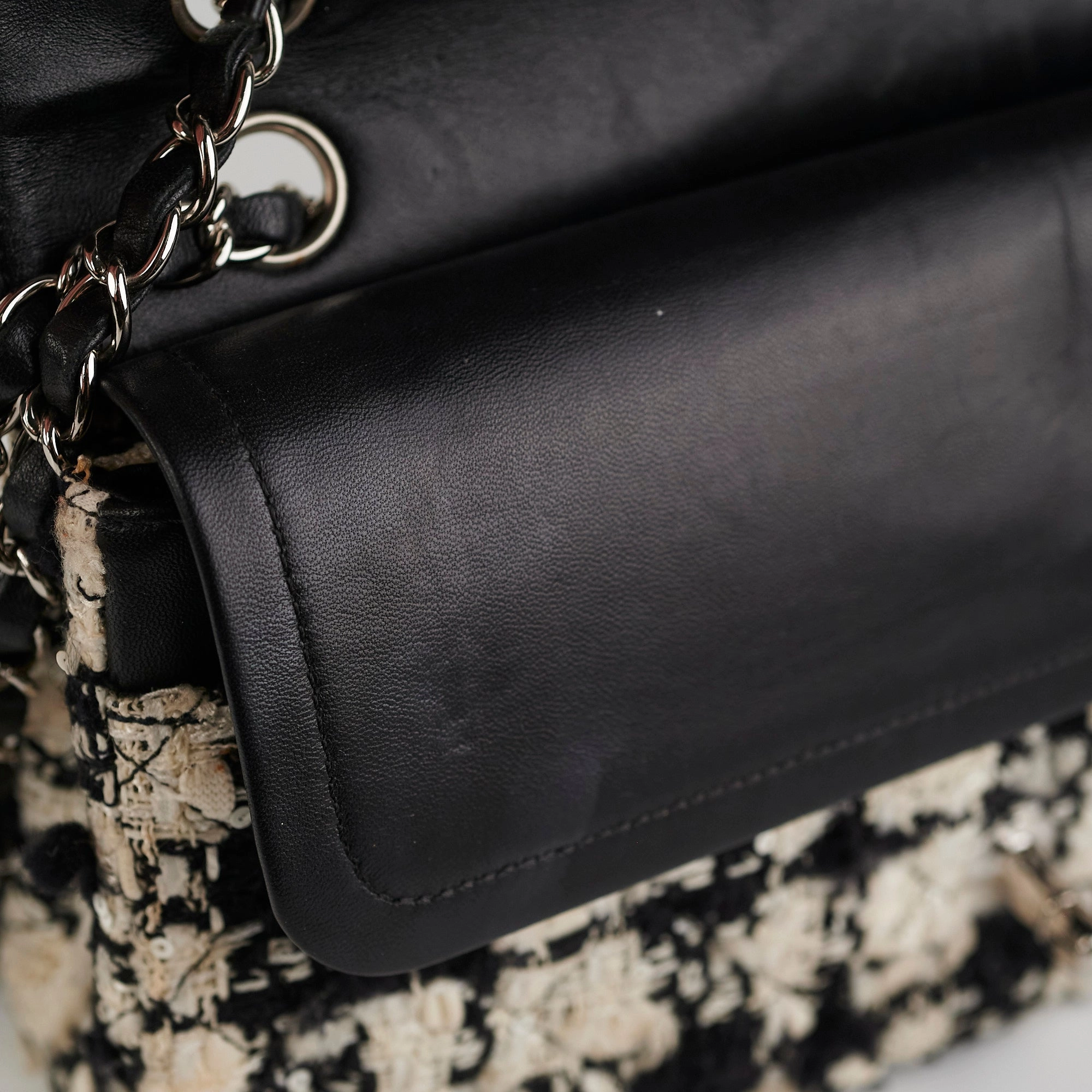Chanel Classic Flap M/L Tweed Sequin Black