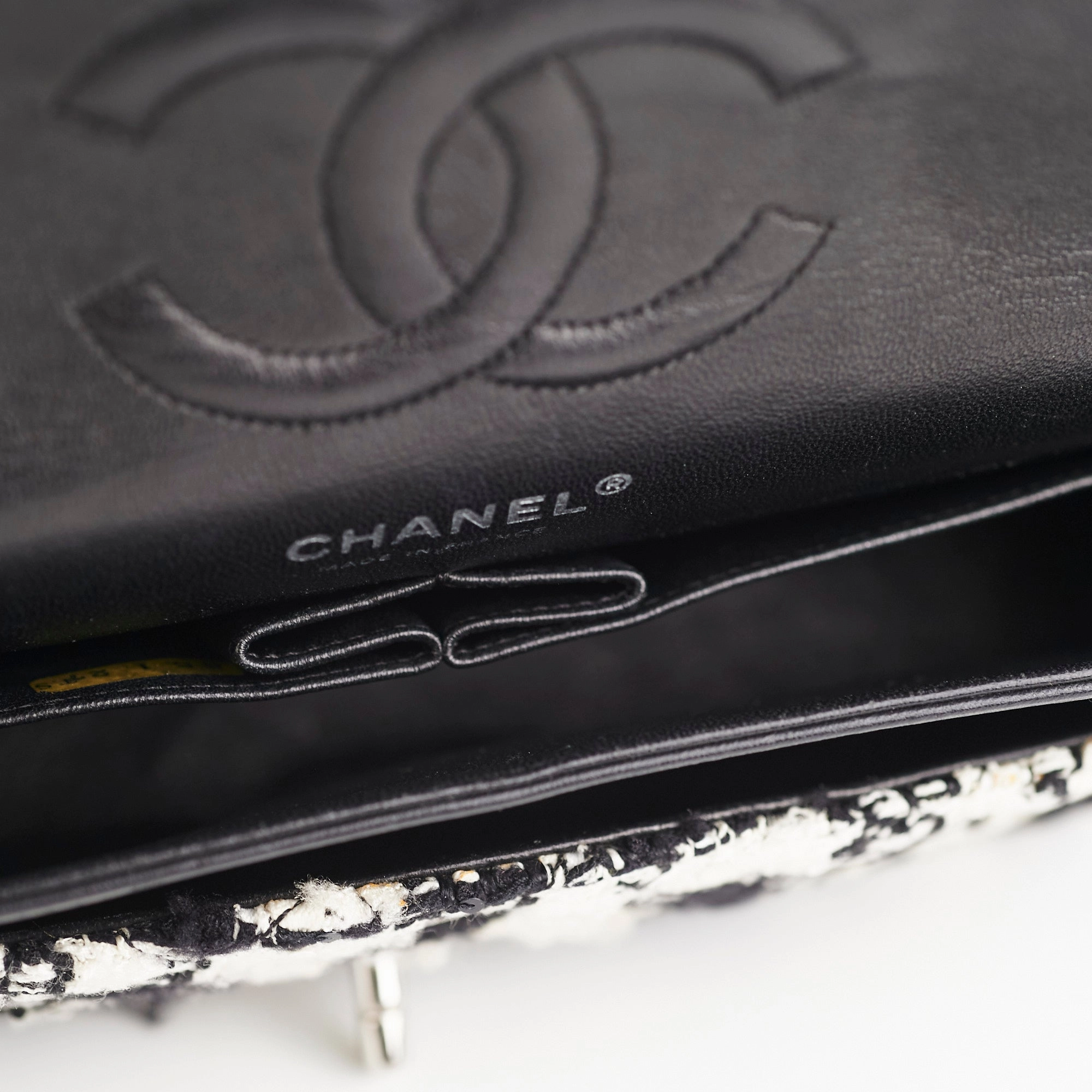Chanel Classic Flap M/L Tweed Sequin Black