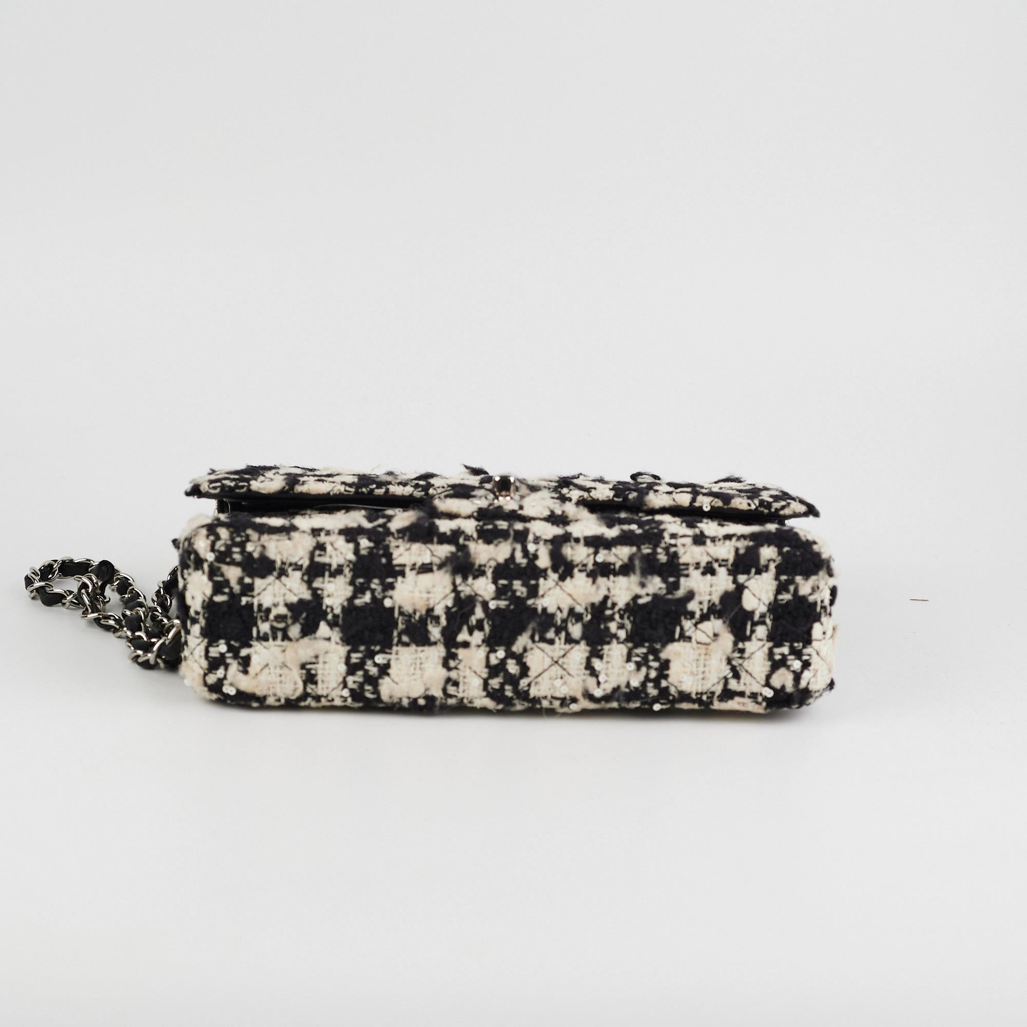 Chanel Classic Flap M/L Tweed Sequin Black
