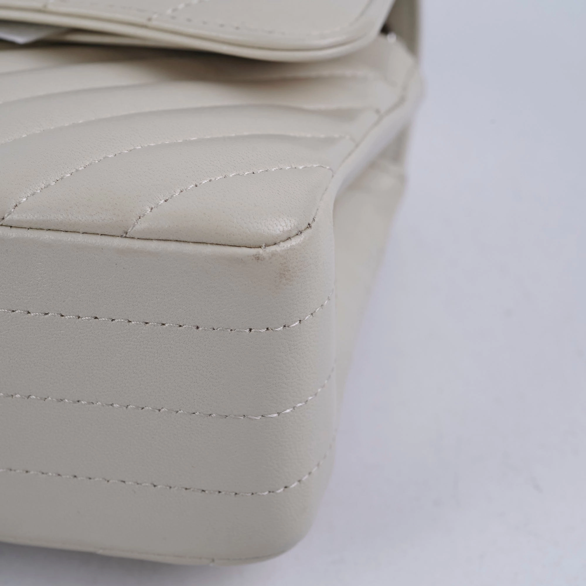 Chanel Classic Flap Small Lambskin Chevron Cream - Series 31