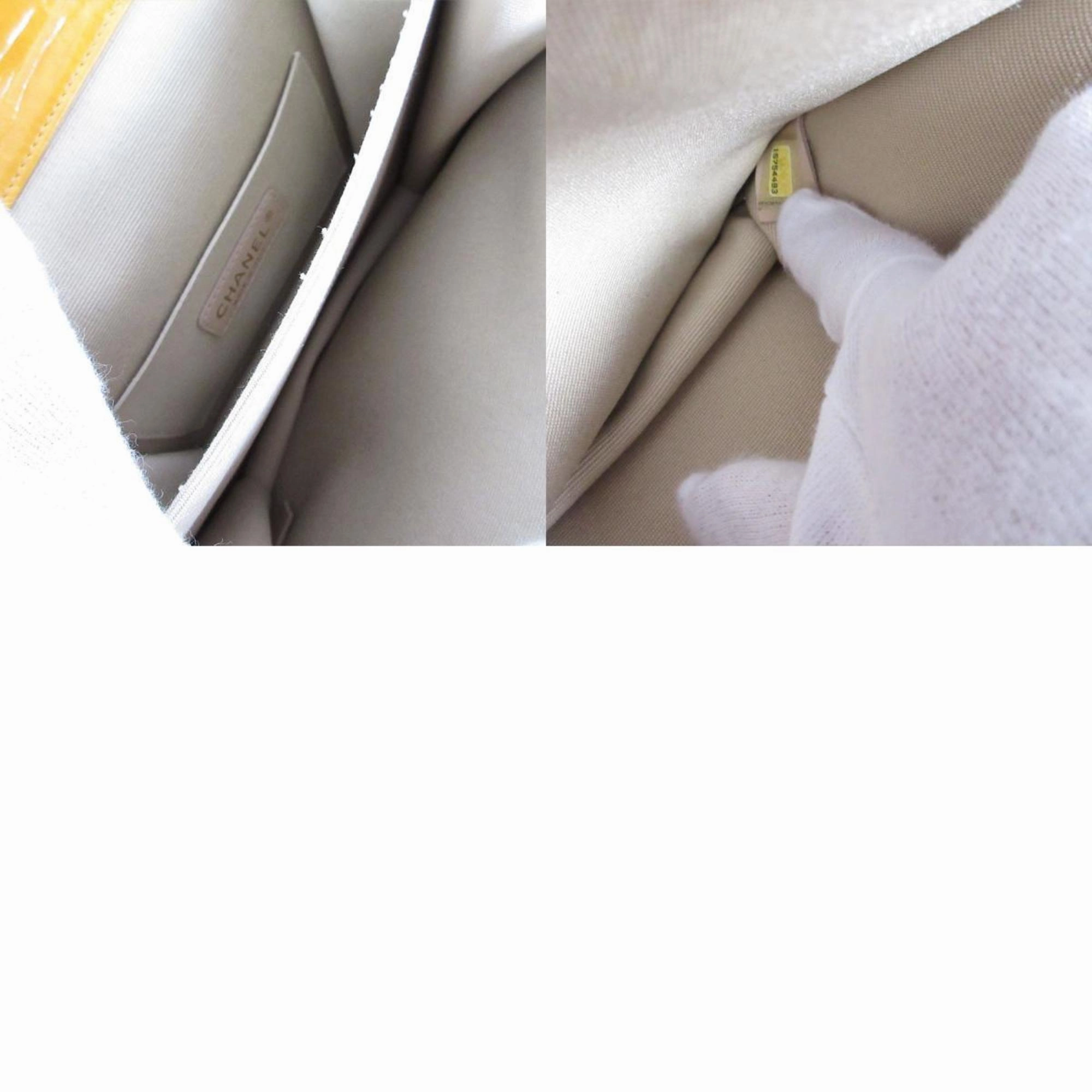 Chanel gold yellow Leather Metal Handbag Shoulder Bag (Pre-Owned)