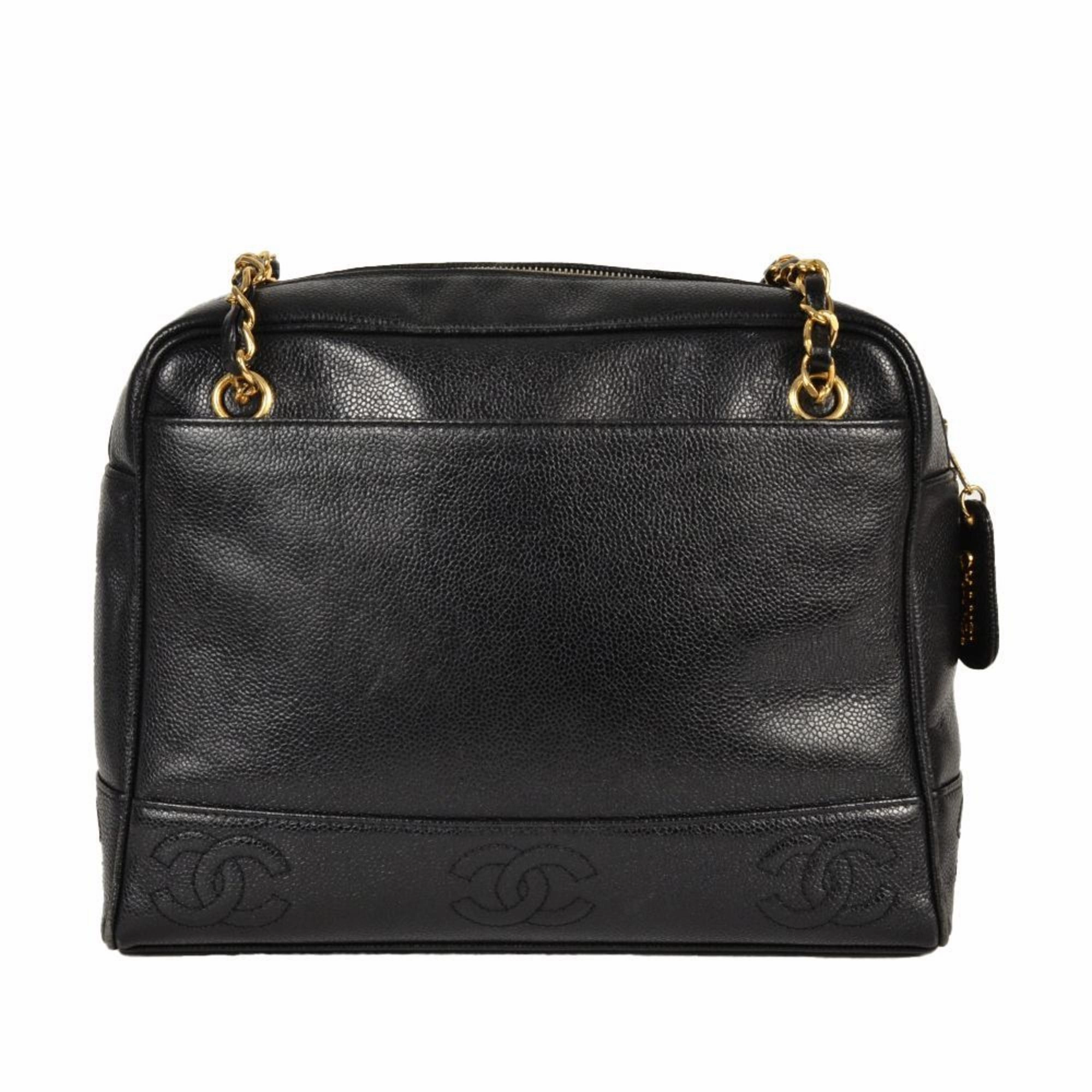 Chanel Grained Calfskin Shoulder Bag (Pre-Owned)