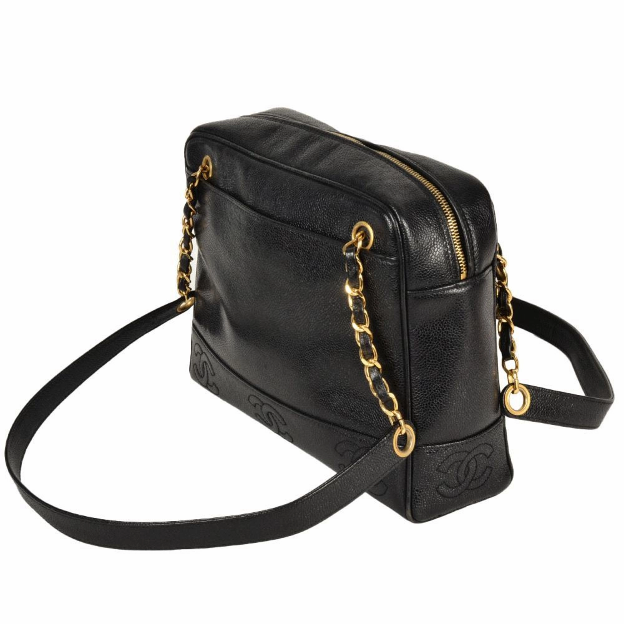 Chanel Grained Calfskin Shoulder Bag (Pre-Owned)