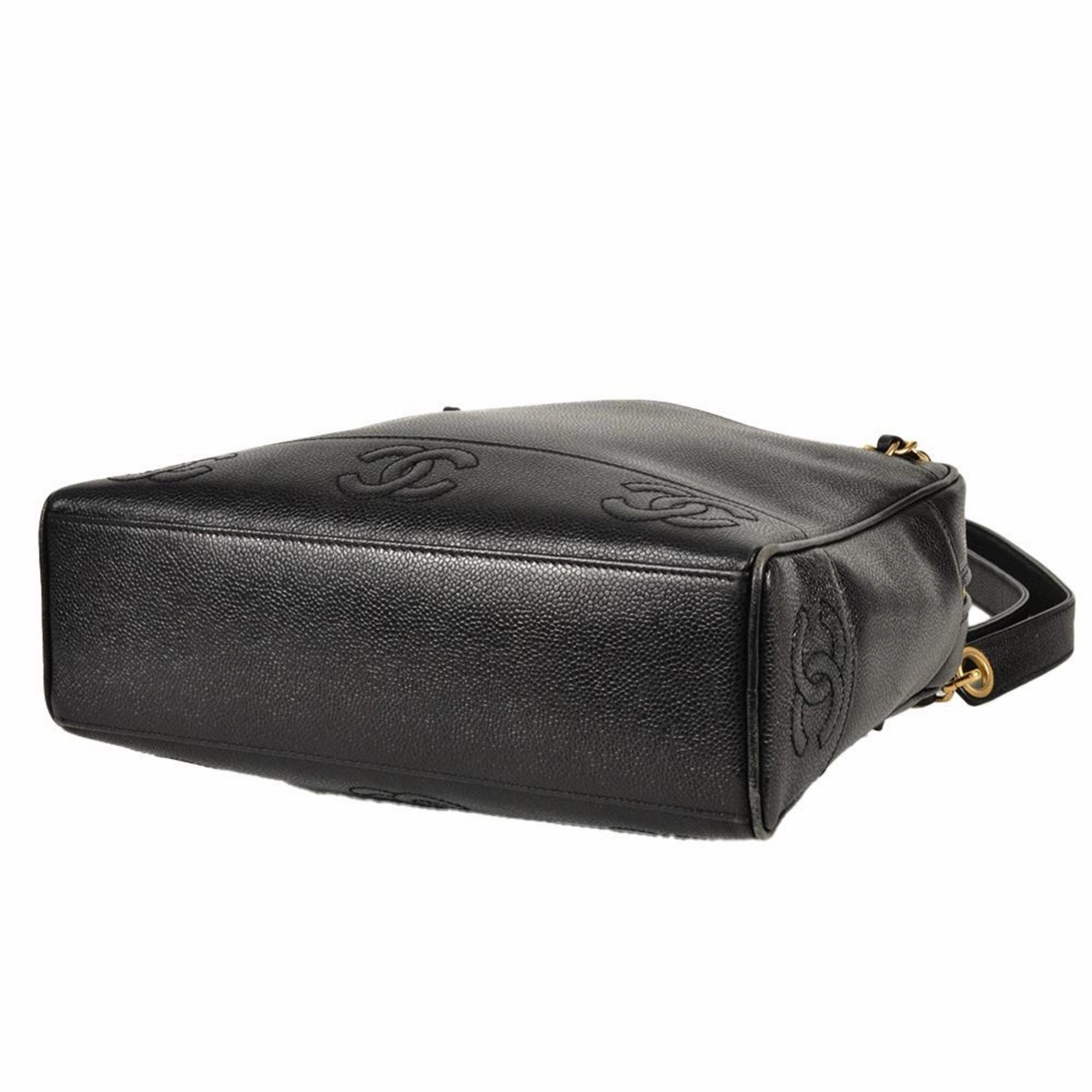 Chanel Grained Calfskin Shoulder Bag (Pre-Owned)