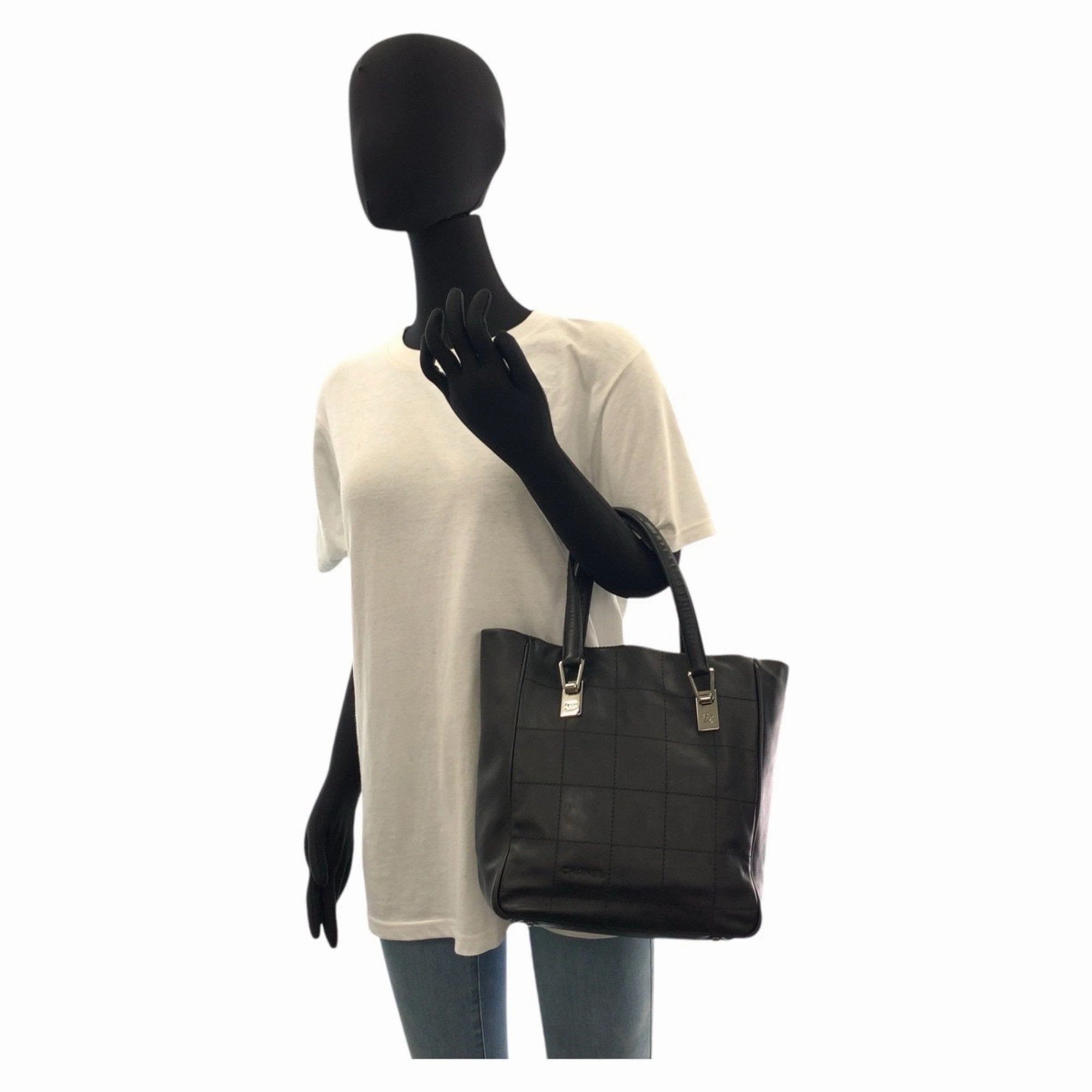 Chanel Leather Handbag Tote Bag (Pre-Owned)