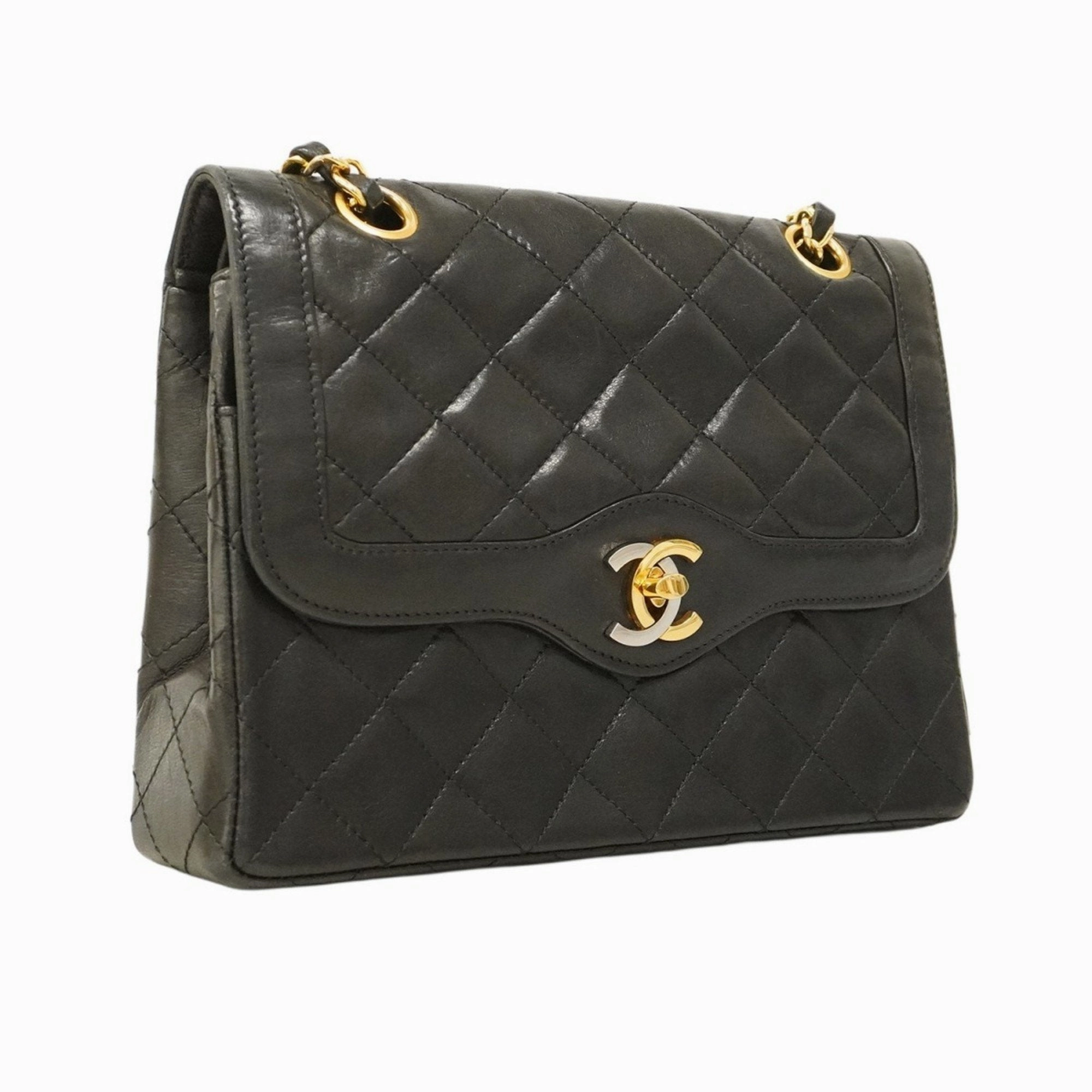 Chanel Leather Shoulder Bag (Pre-Owned)