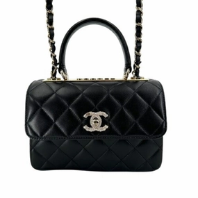 Chanel Leather Shoulder Bag (Pre-Owned)