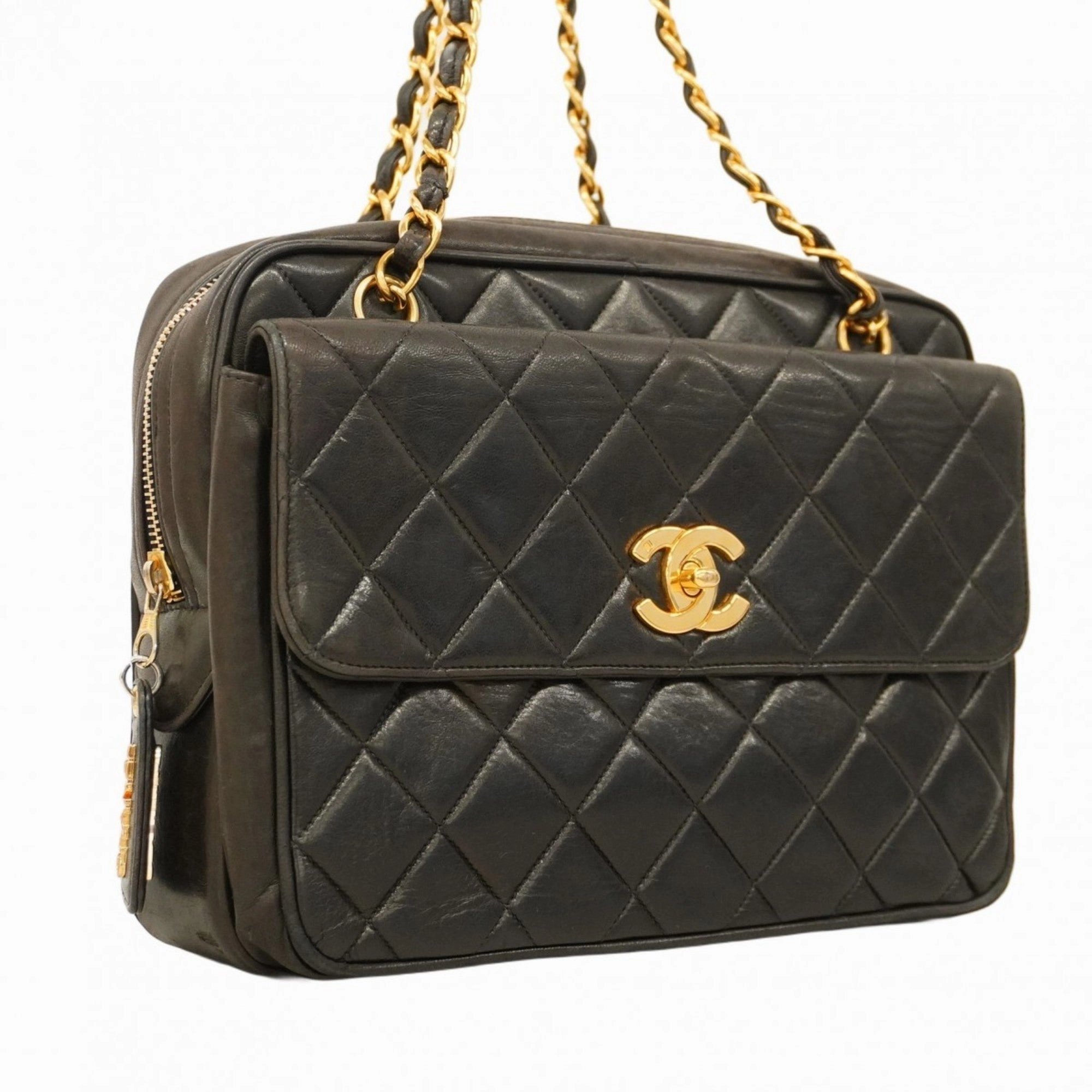 Chanel Leather Shoulder Bag (Pre-Owned)
