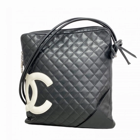 Chanel Leather Shoulder Bag (Pre-Owned)