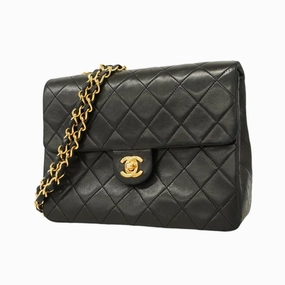Chanel Leather Shoulder Bag (Pre-Owned)
