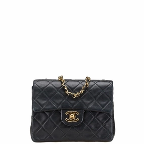 Chanel Leather Shoulder Bag (Pre-Owned)