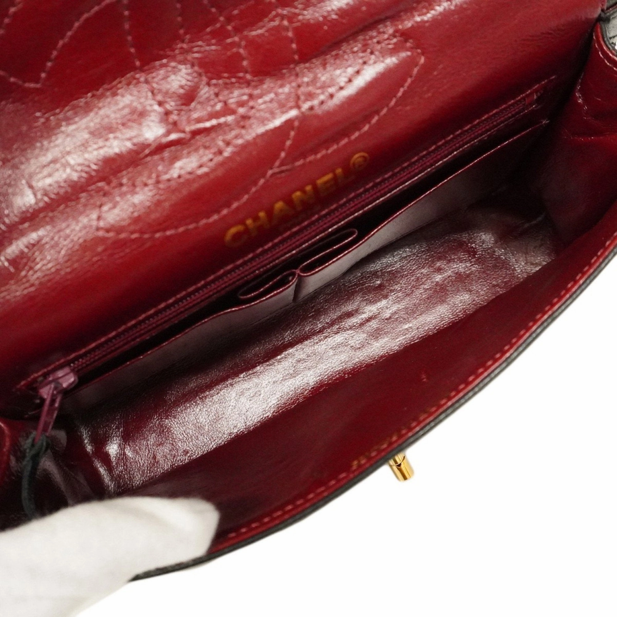 Chanel Leather Shoulder Bag (Pre-Owned)