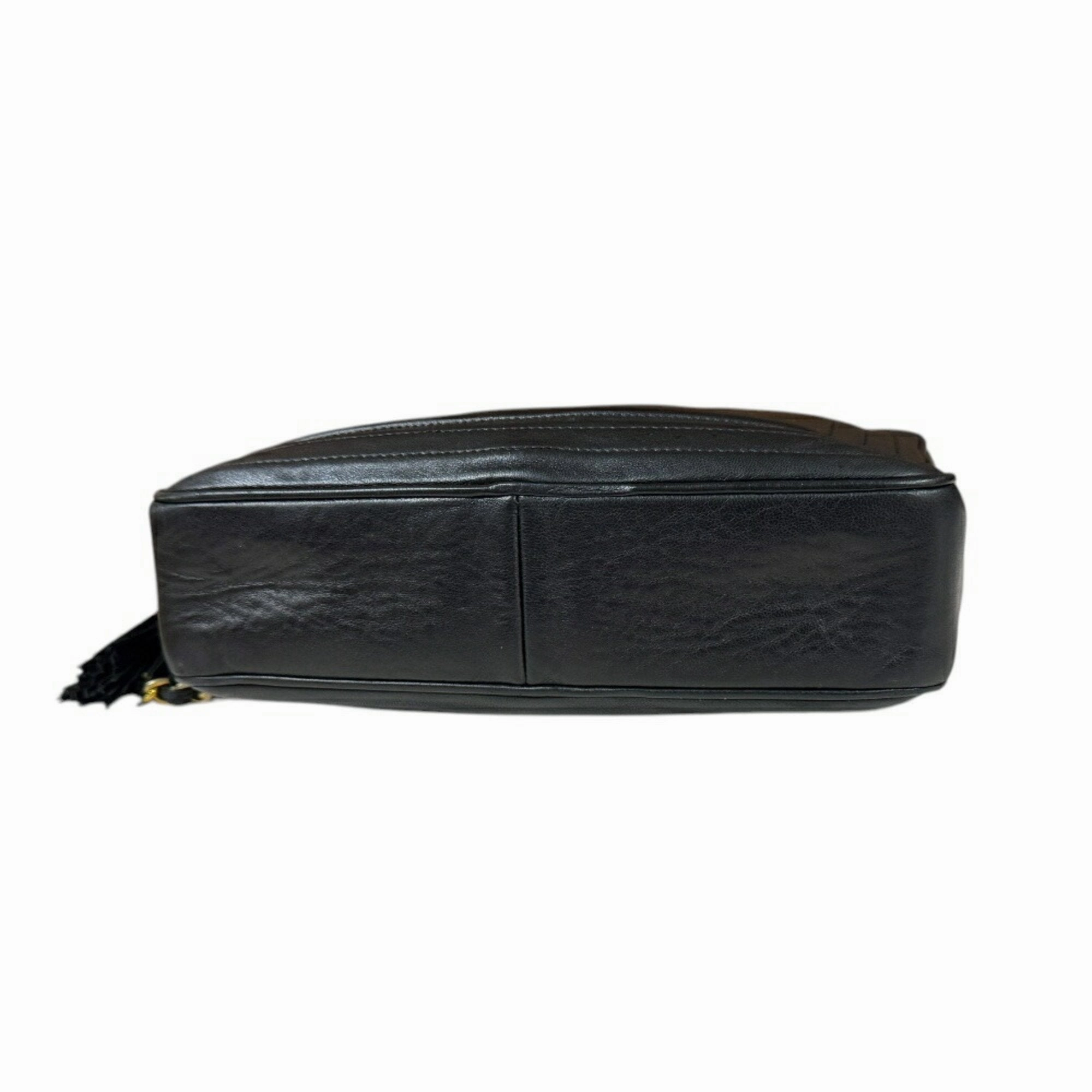 Chanel Leather Shoulder Bag (Pre-Owned)
