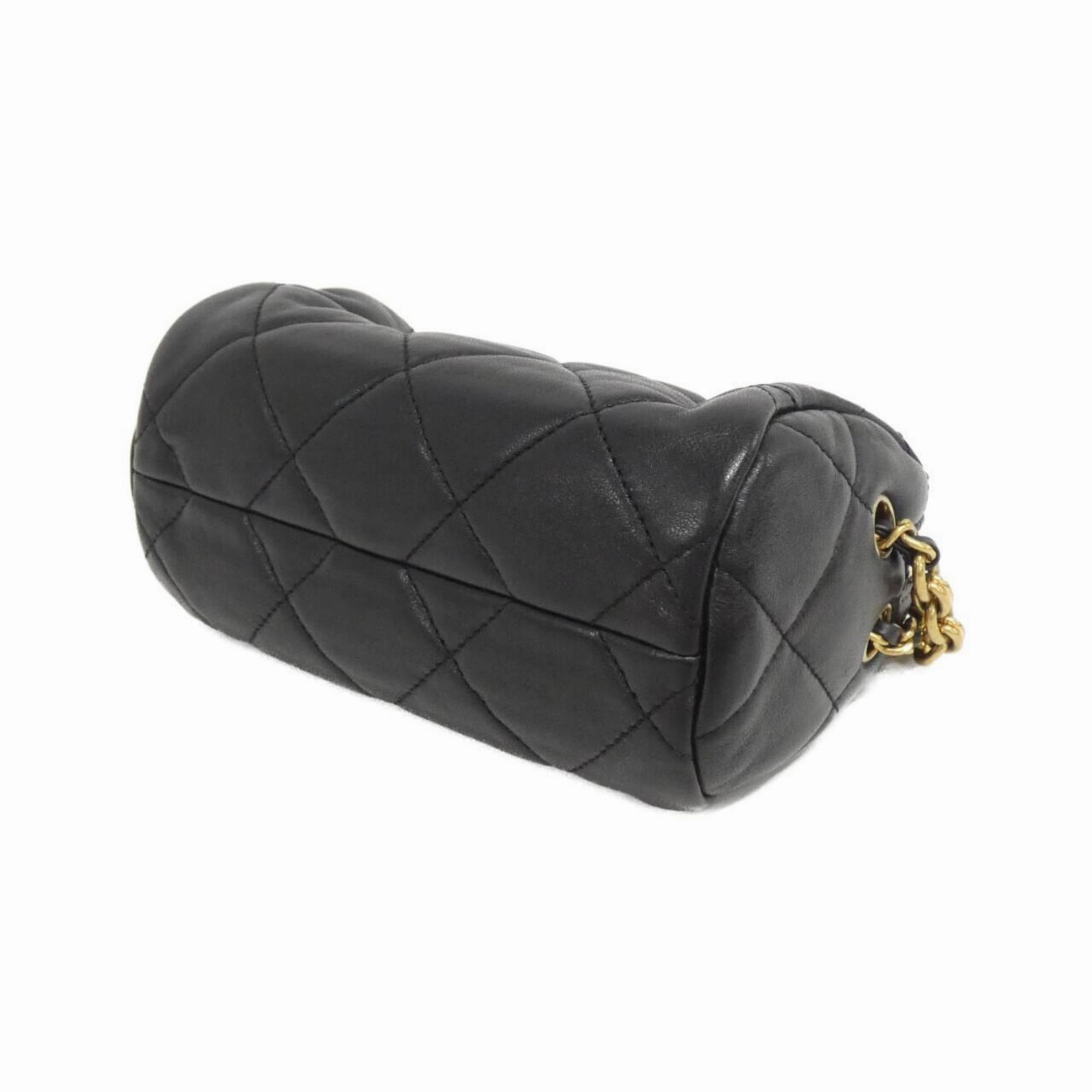 Chanel Leather Shoulder Bag (Pre-Owned)