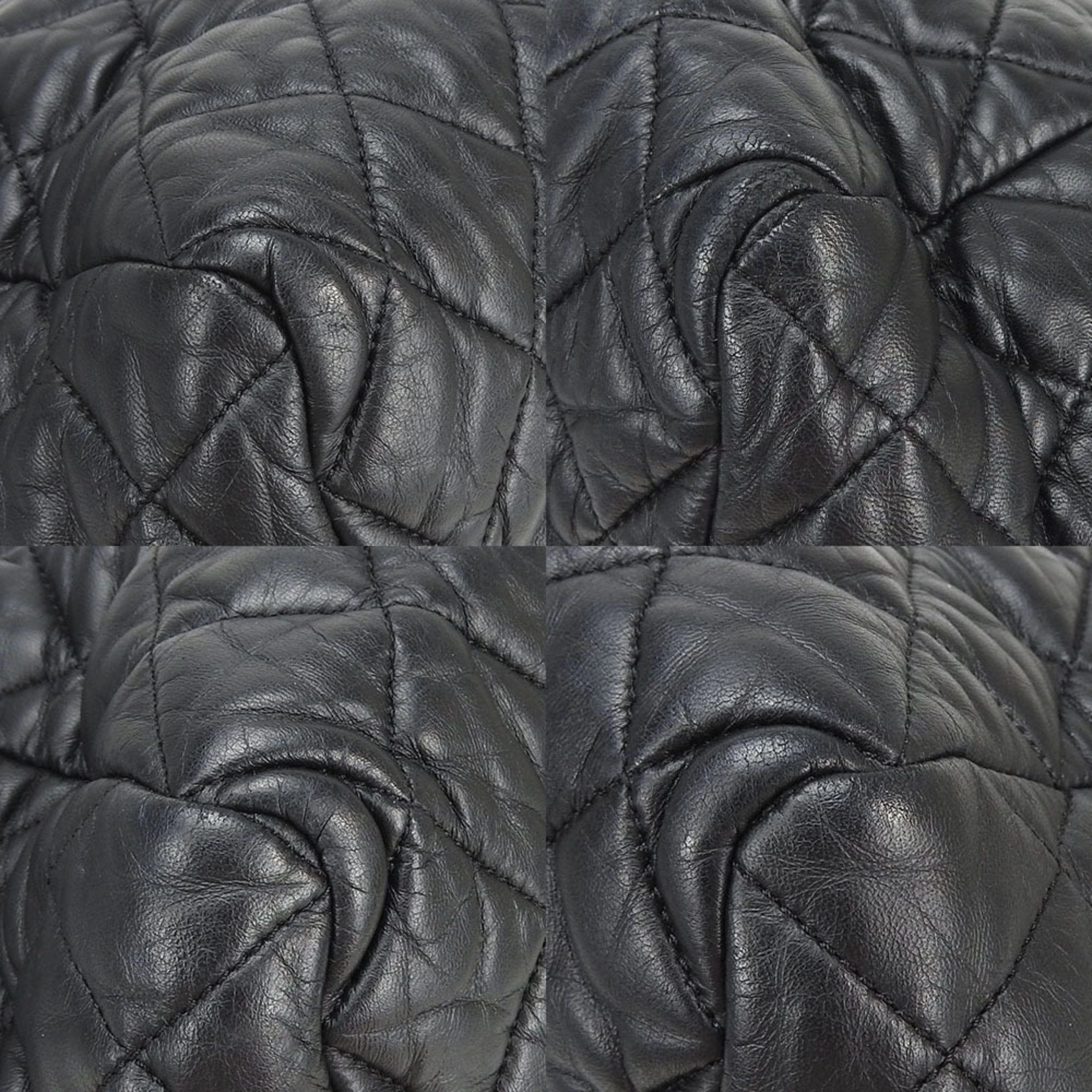 Chanel  Leather Tote Bag (Pre-Owned)