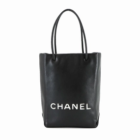 Chanel  Leather Tote Bag (Pre-Owned)