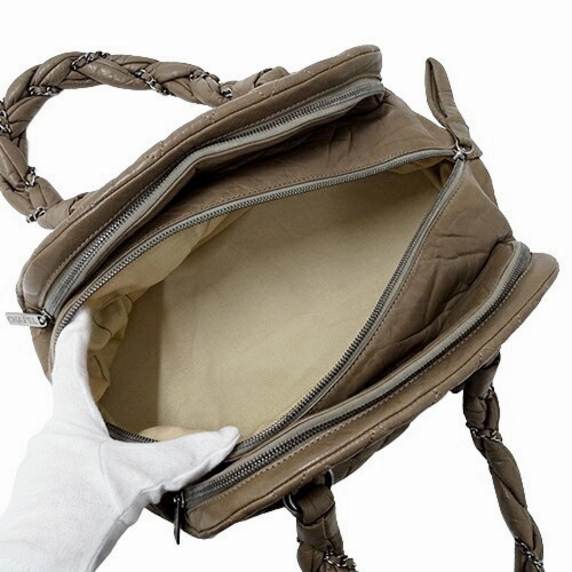 Chanel Matelasse Leather Handbag Tote Bag (Pre-Owned)