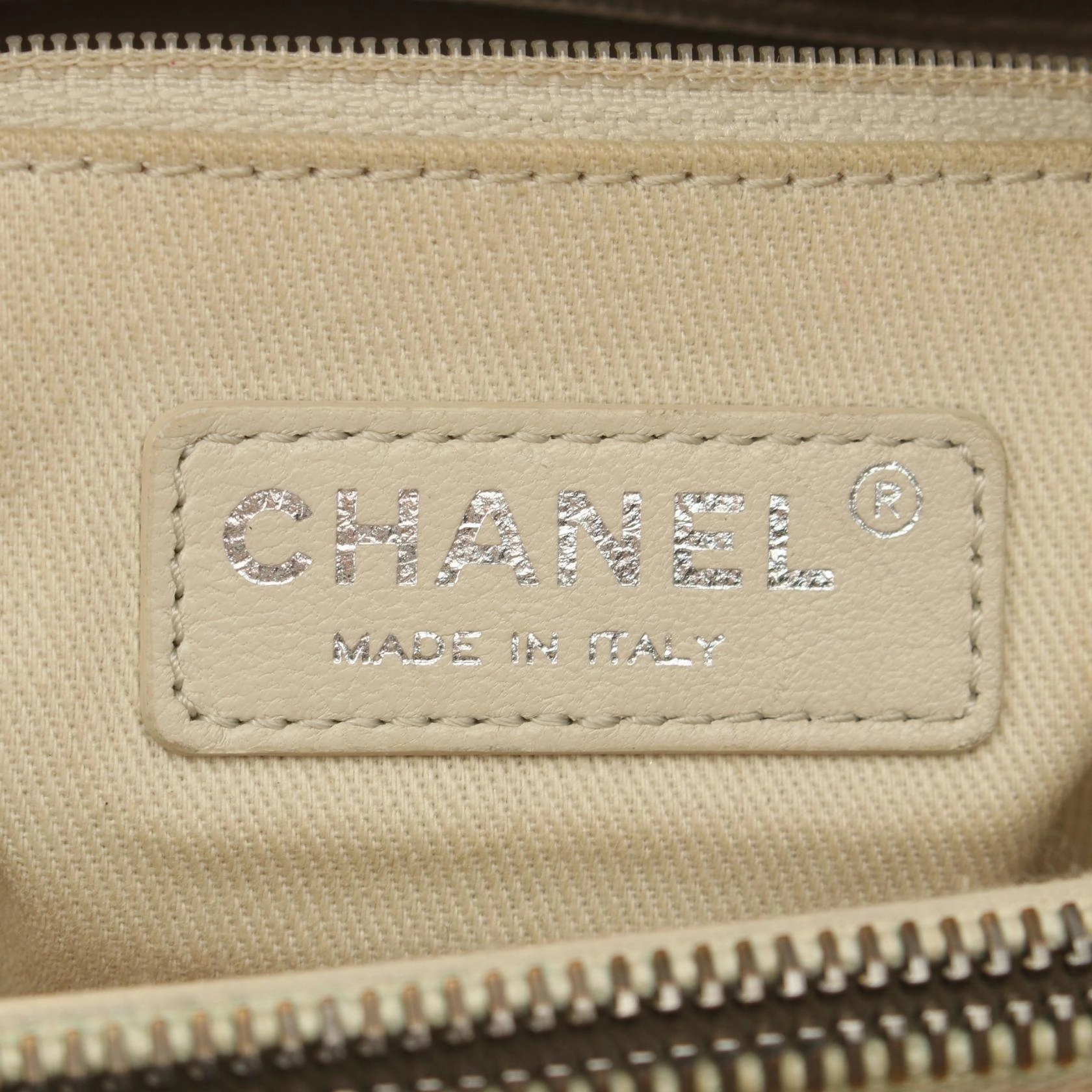 Chanel Matelasse Leather Shoulder Bag