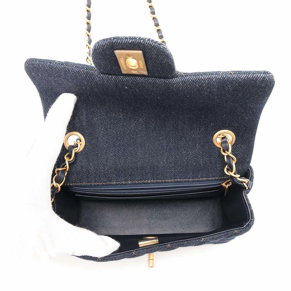 CHANEL Mini Matelasse ChainShoulder Bag BlueA69900 Denim Size 20