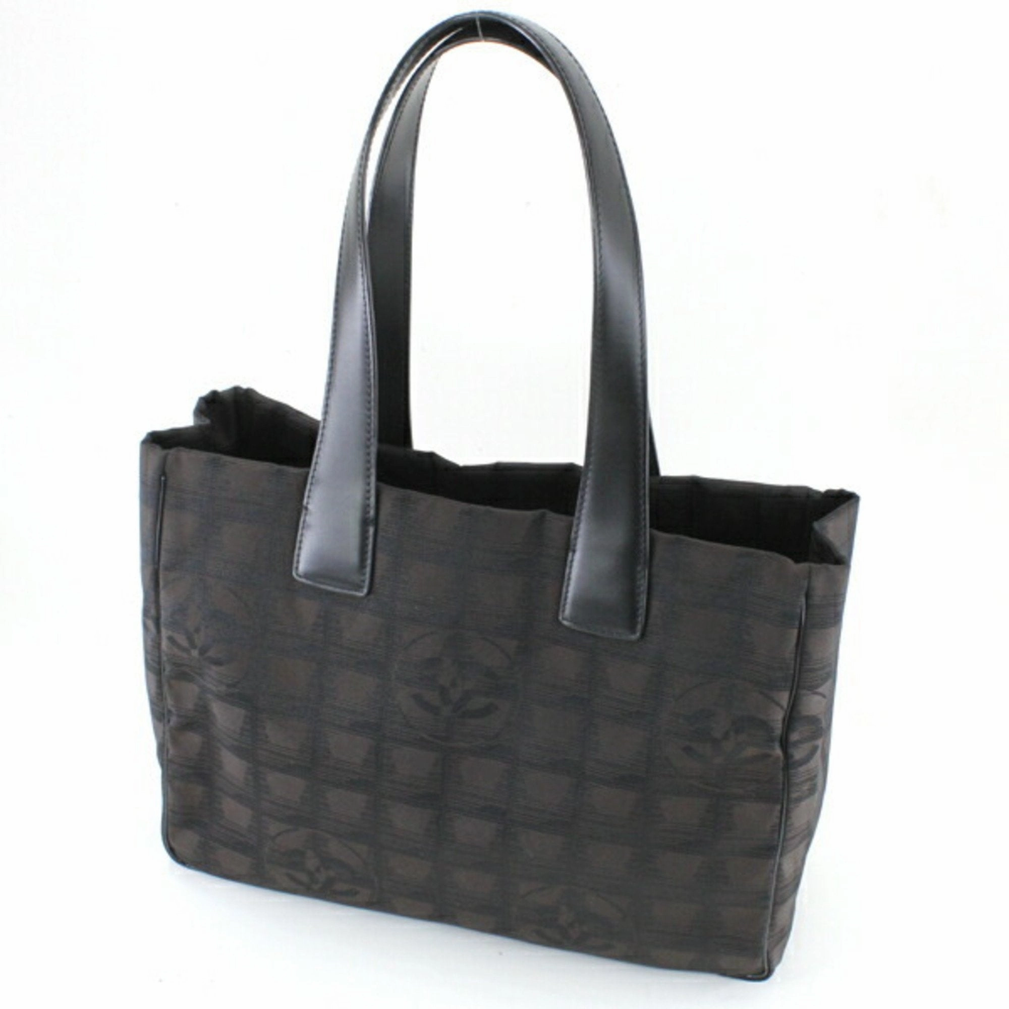 Chanel  New Travel Line Leather Handbag Tote Bag (Pre-Owned)