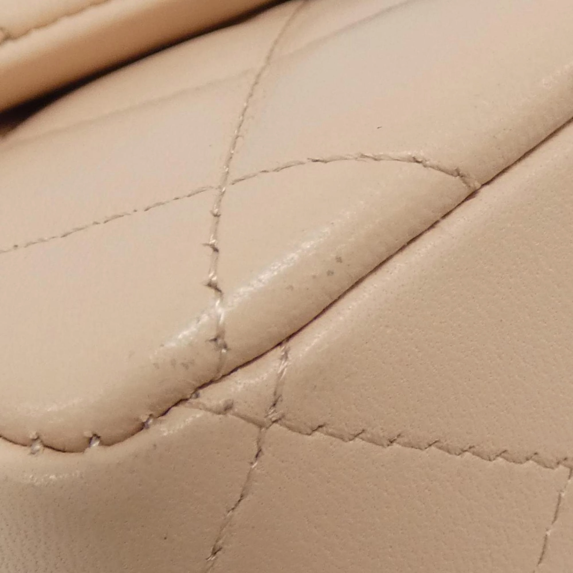 Chanel pink Leather Shoulder Bag (Pre-Owned)