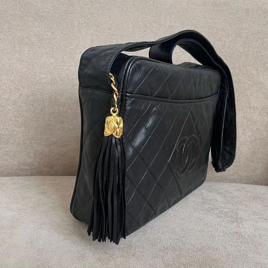 Chanel Preloved HMM Black Leather Shoulder Bag