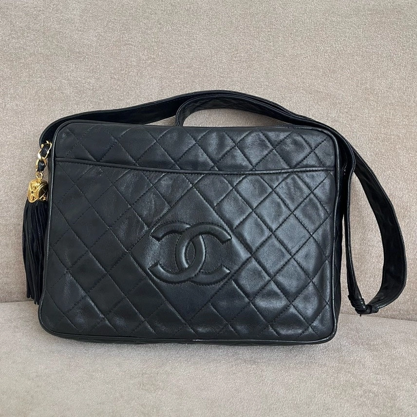 Chanel Preloved HMM Black Leather Shoulder Bag