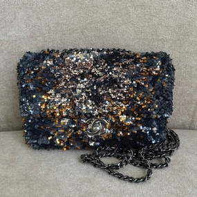 Chanel Sequin Shoulder Bag in Black Glitter Medium